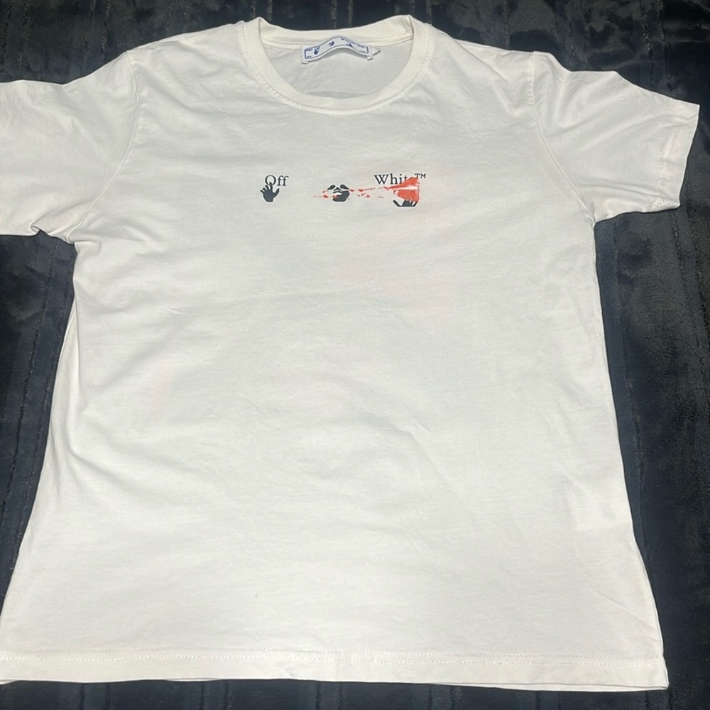 Off white t shirt